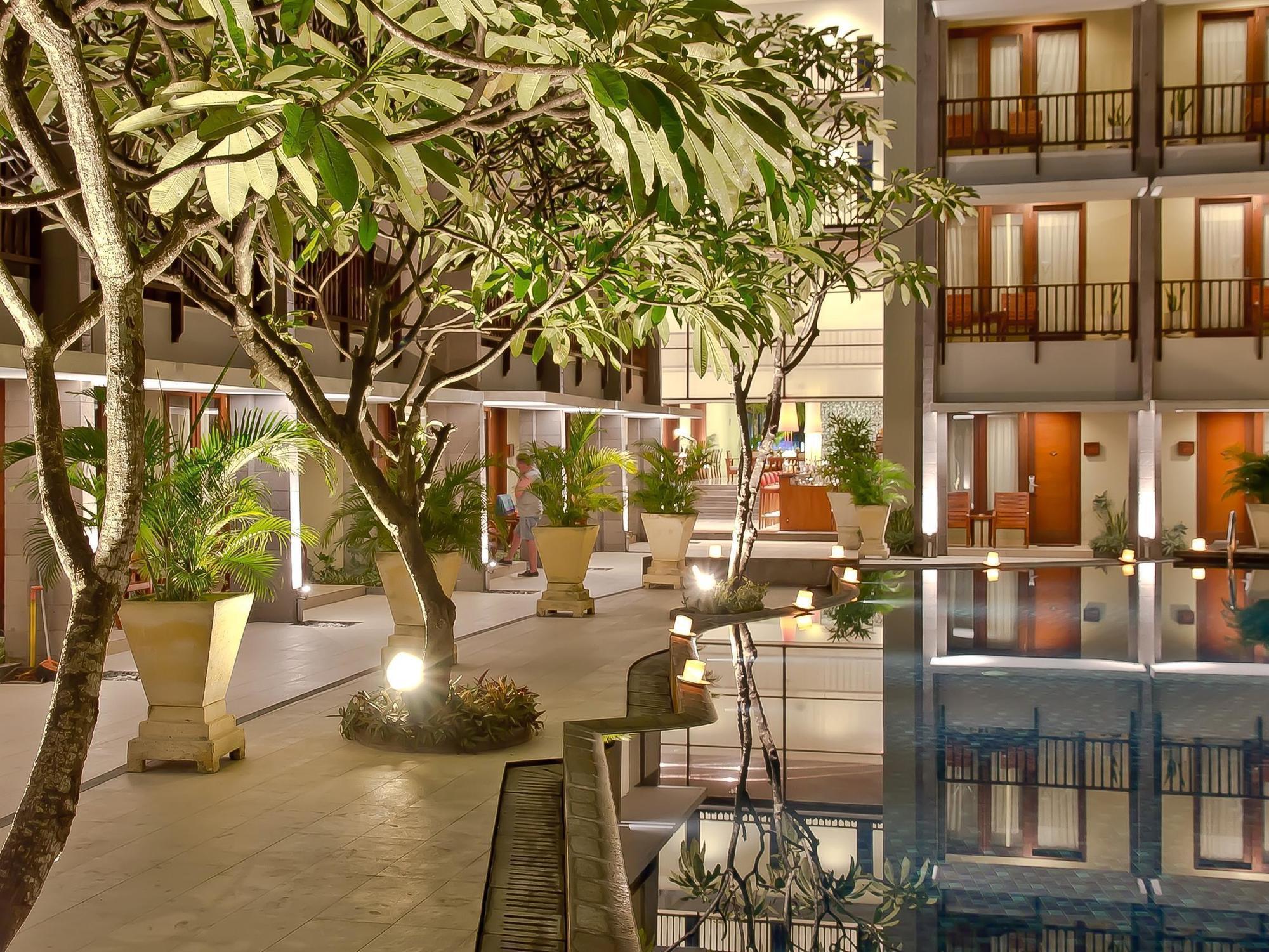 The Rani Hotel & Spa Kuta Lombok Exterior foto