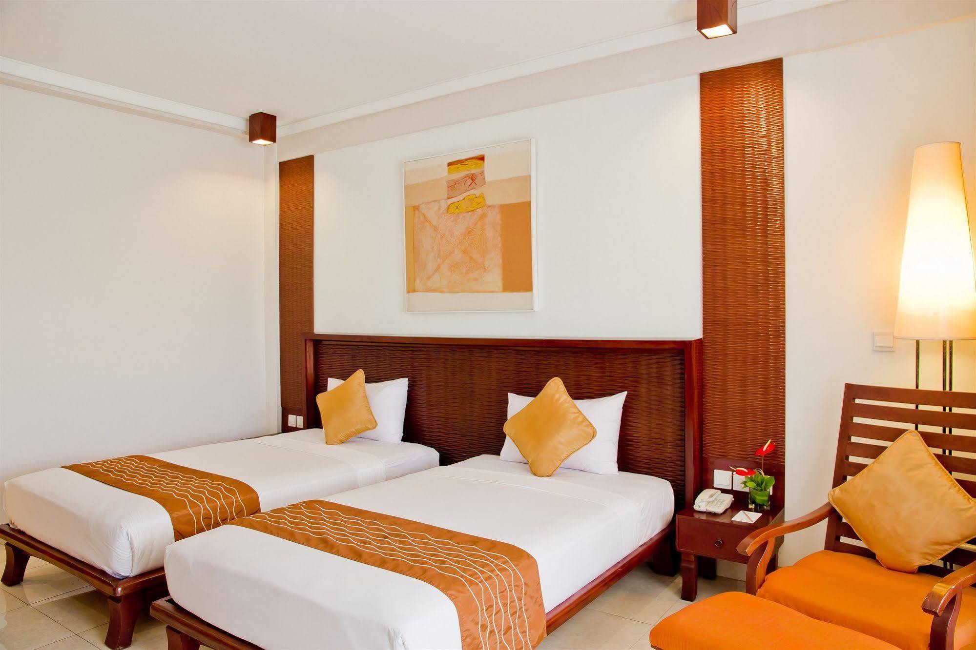 The Rani Hotel & Spa Kuta Lombok Exterior foto